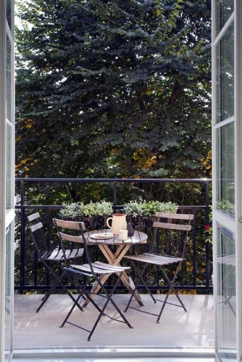 Cómo decorar pequeños balcones o terrazas