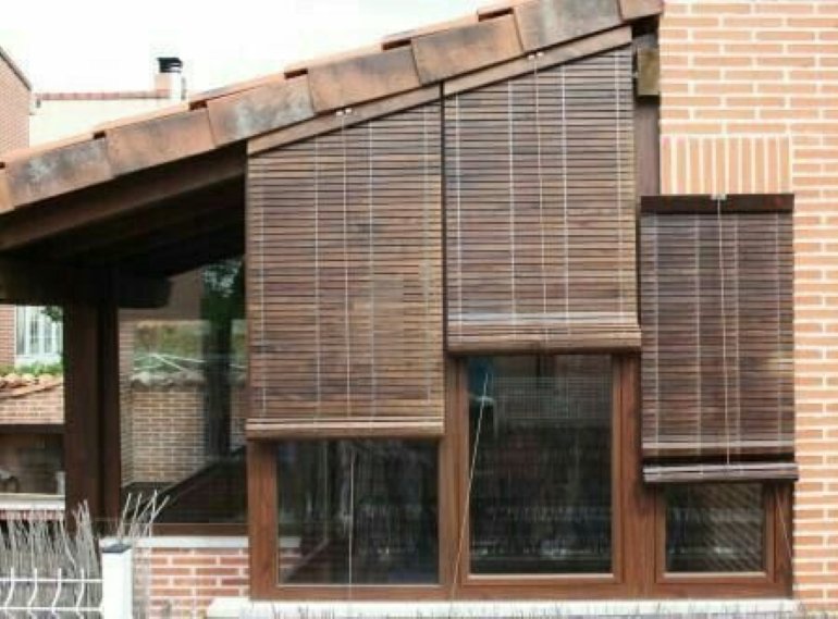 Persianas triangulares: cuando la arquitectura nos lo pone difícil