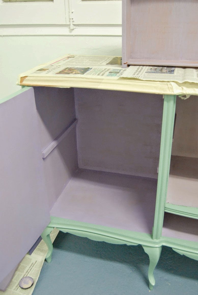 Cómo transformar un aparador por dentro y por fuera