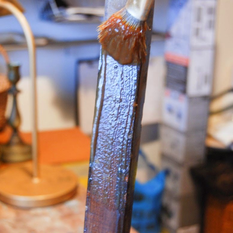 Cómo reparar y cambiar el aspecto de una silla con la técnica del deep-dye