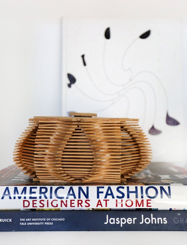 Cómo decorar con estilo unas estanterías en 3 pasos