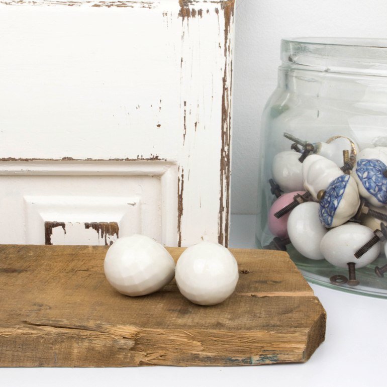 Un taller de cerámica lleno de frescura y cosas bonitas