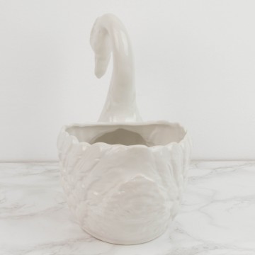 Macetero, forma de cisne blanco