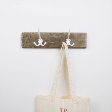 Pequeño colgador a partir de palet