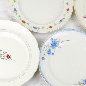 Colección de 7 platos pintados a mano San Claudio