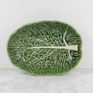 Fuente portuguesa con forma de hoja de col