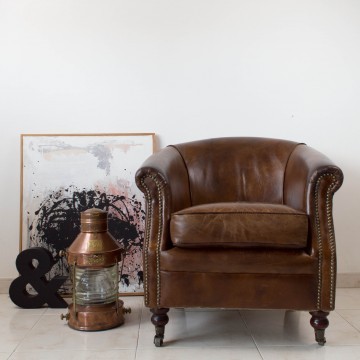 Butaca de piel estilo Chester