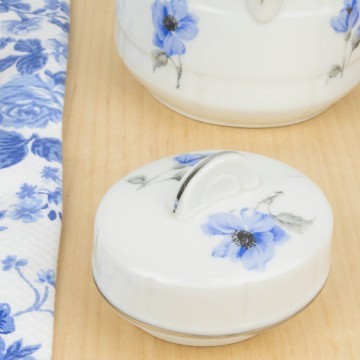 Cafetera de porcelana de Limoges con flores azules