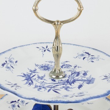 Expositor de dos niveles en porcelana inglesa