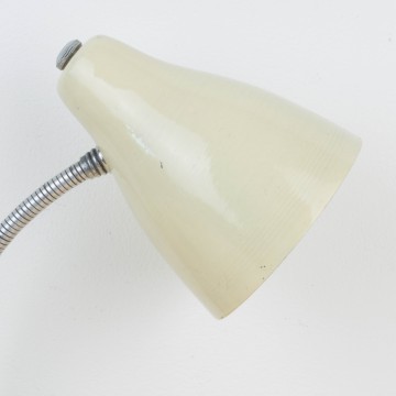 Pequeña lámpara flexo blanco roto