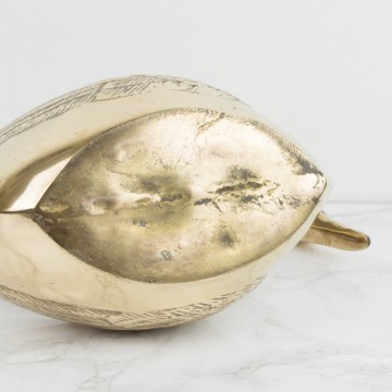 Macetero de bronce, forma de cisne