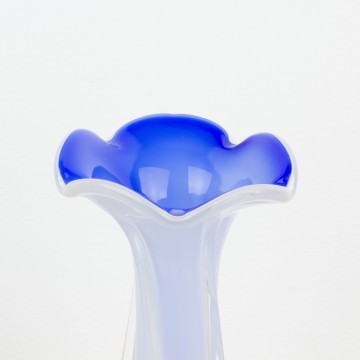 Pequeño jarrón de cristal de Murano azul