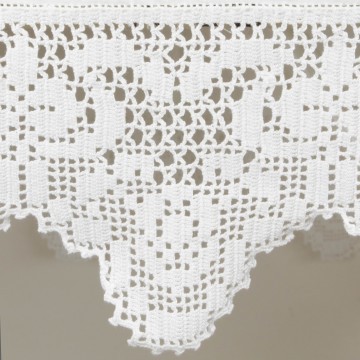 Pequeño mantel artesanal blanco