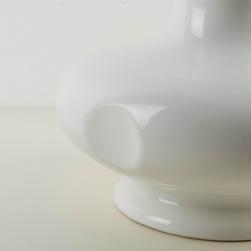 Jarrón blanco alemán